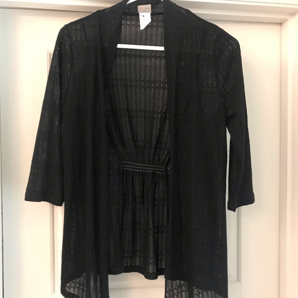 Light-weight sweater cardigan